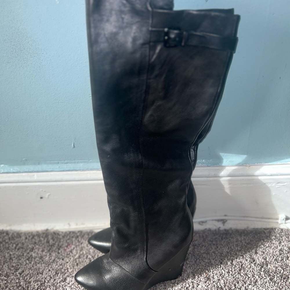 Knee high Boots